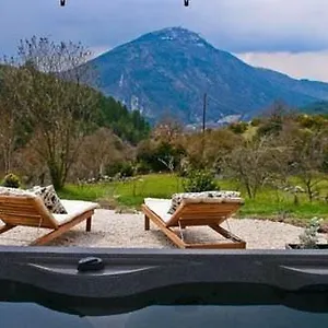  Maison d'hôtes Les Hauts De L'escoulaou